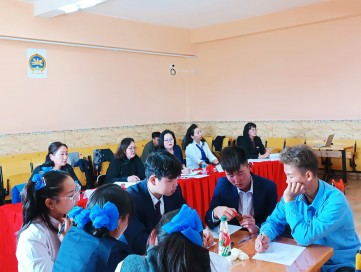 МЭРГЭЖЛИЙН ЗЭРЭГТЭЙ БАЙГАЛИЙН УХААНЫ БАГШ НАРЫН  