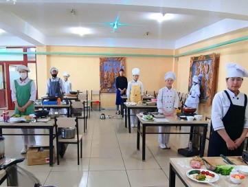 ТӨГСӨЛТИЙН ОНОЛ БОЛОН УР ЧАДВАРЫН ШАЛГАЛТУУД АМЖИЛТТАЙ ЯВАГДАЖ ДУУСЛАА