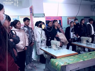 ТЭМҮҮЖИН ЦОГЦОЛБОР СУРГУУЛИЙН 30 СУРАГЧ СУРГУУЛИЙН СУРГАЛТЫН ҮЙЛ АЖИЛЛАГААТАЙ ТАНИЛЦЛАА.