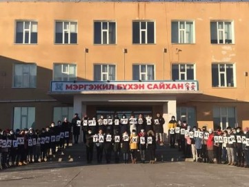 Дотуур байрны нийт хүүхдүүд #ТалархлынАянд  нэгдлээ.