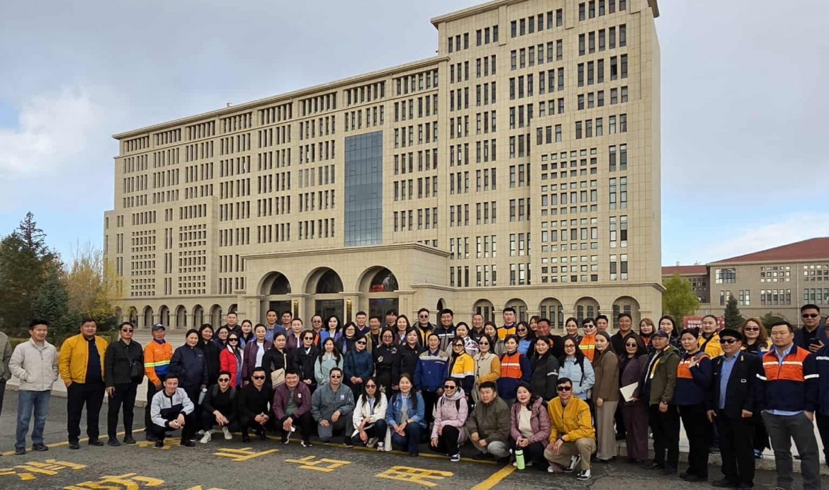 Мэргэжлийн багш нарын чадавхжуулах сургалт БНХАУ-ын ӨМӨЗО-д