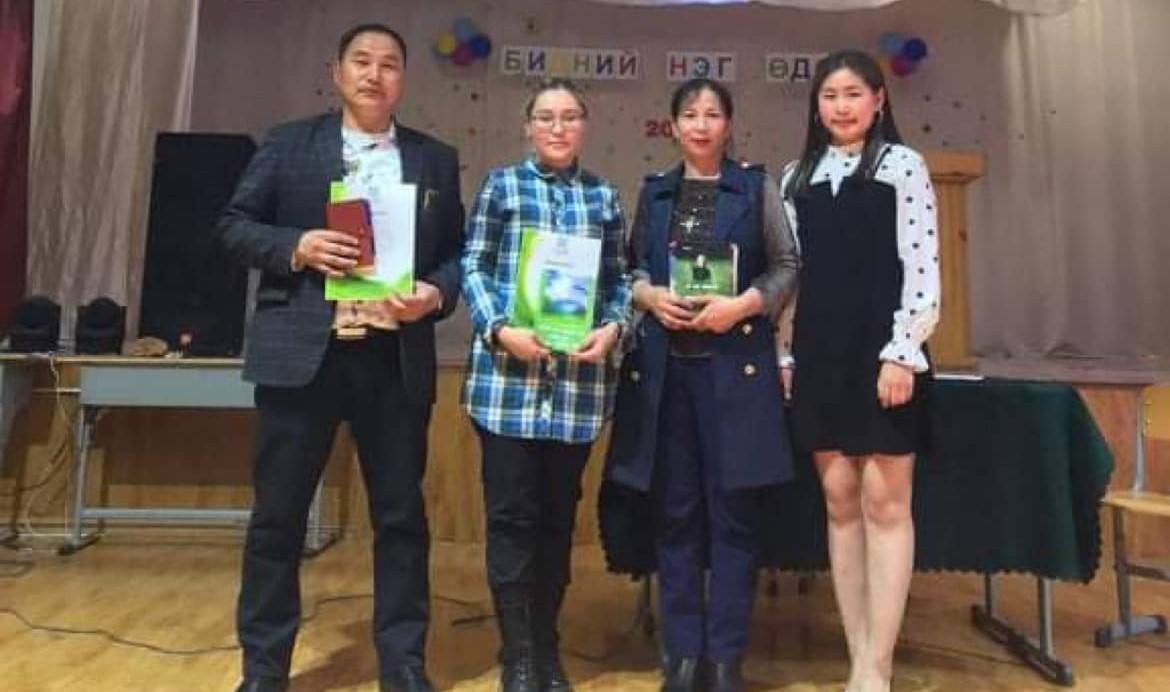 Хэнтий аймгийн политехник коллеж Тогооч 2 дугаар курсын Т.Энхгэрэл сайн үйлсийн аянд нэгдэж байна.