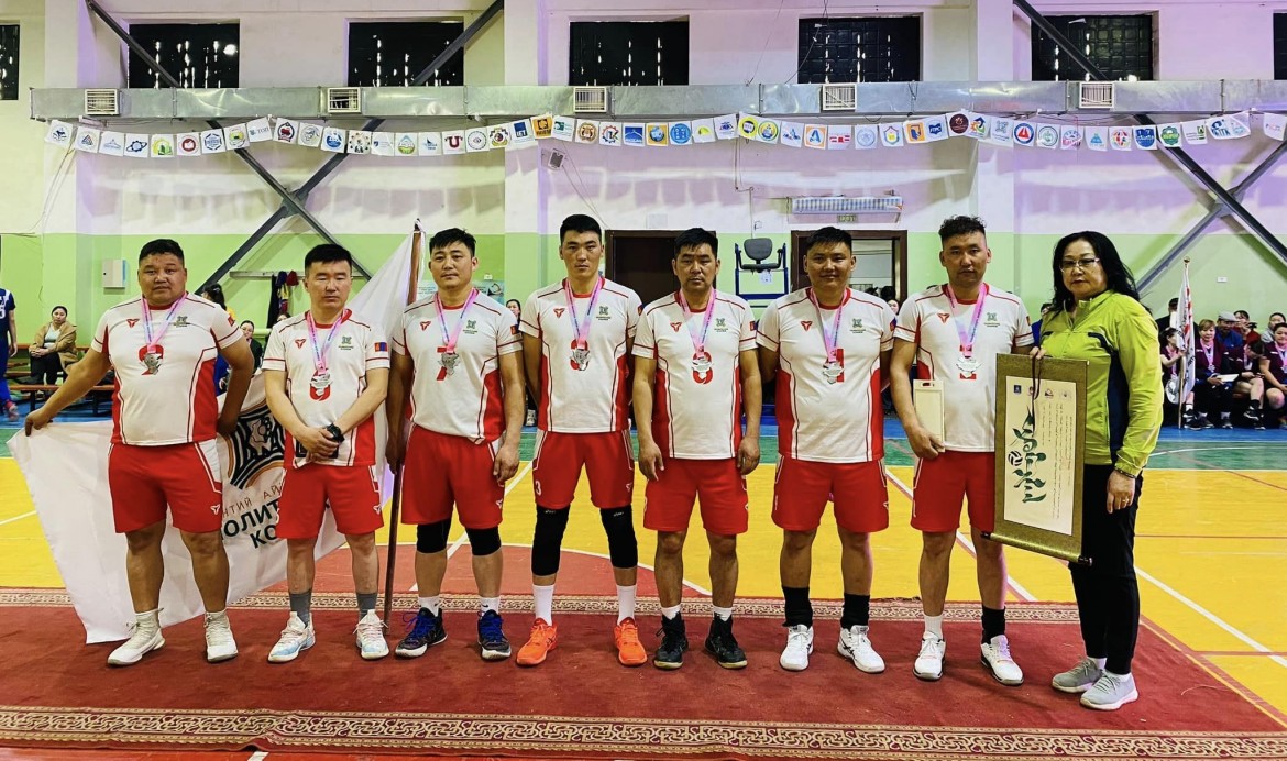 МБС-ЫН УЛСЫН АВАРГААС ВОЛЕЙБОЛЫН ТӨРӨЛД ХЭНТИЙ ПОЛИТЕХНИК КОЛЛЕЖ МӨНГӨН МЕДАЛЬ ХҮРТЛЭЭ