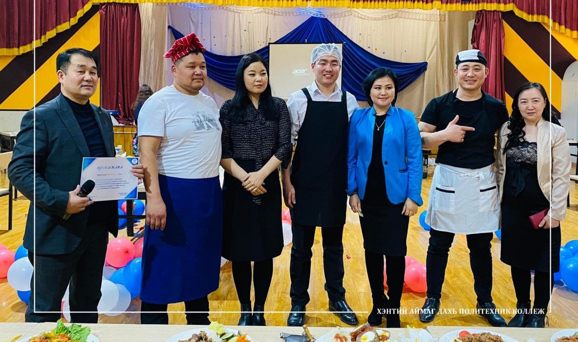 ‘’ЭР ЦЭРГИЙН БАЯР’’-ЫГ ТОХИОЛДУУЛАН‘’ ХООЛ ХИЙХ ХӨГЖӨӨНТ ТЭМЦЭЭН  ЗОХИОН БАЙГУУЛЛАА.