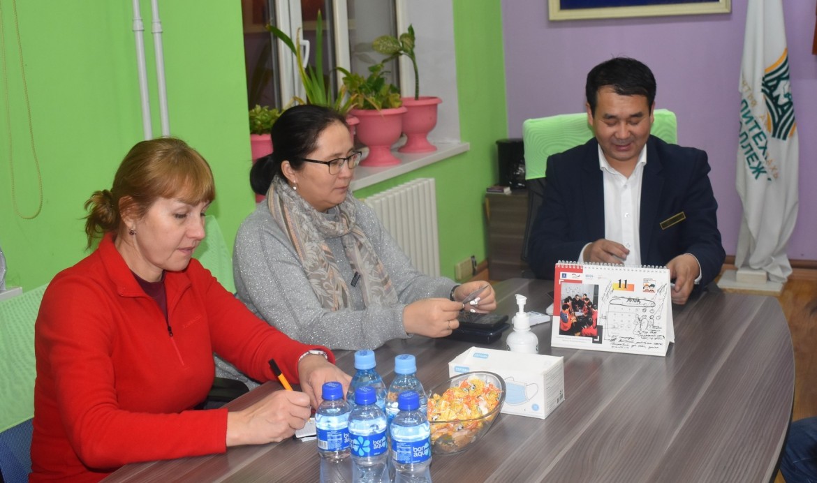 “ӨВӨРБАЙГАЛИЙН ХЯЗГААРЫН ЗОЧИД ТӨЛӨӨЛӨГЧИД ЗОЧИЛЛОО.”